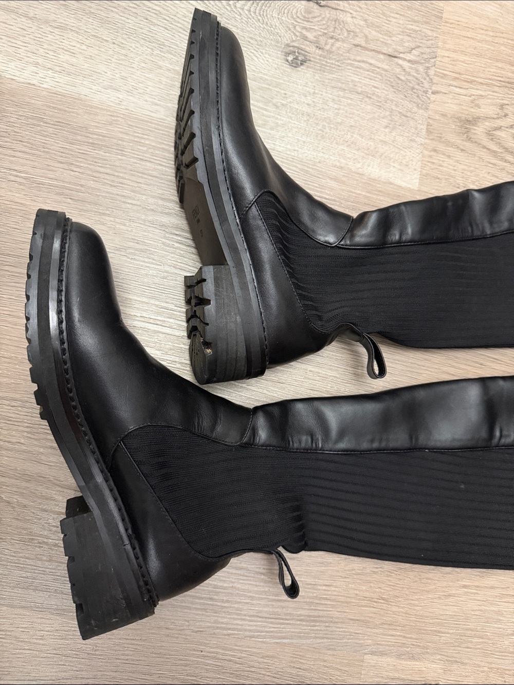 Fendi Black Ribbed Over-the-Knee Leather Boots with Logo Trim - Picture 11 of 14